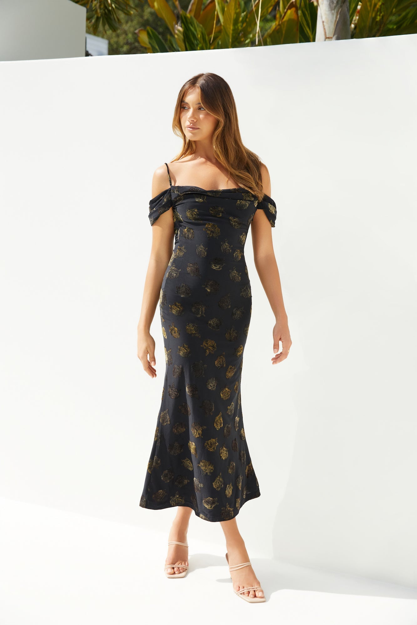 Golden Twilight Midi Dress Black